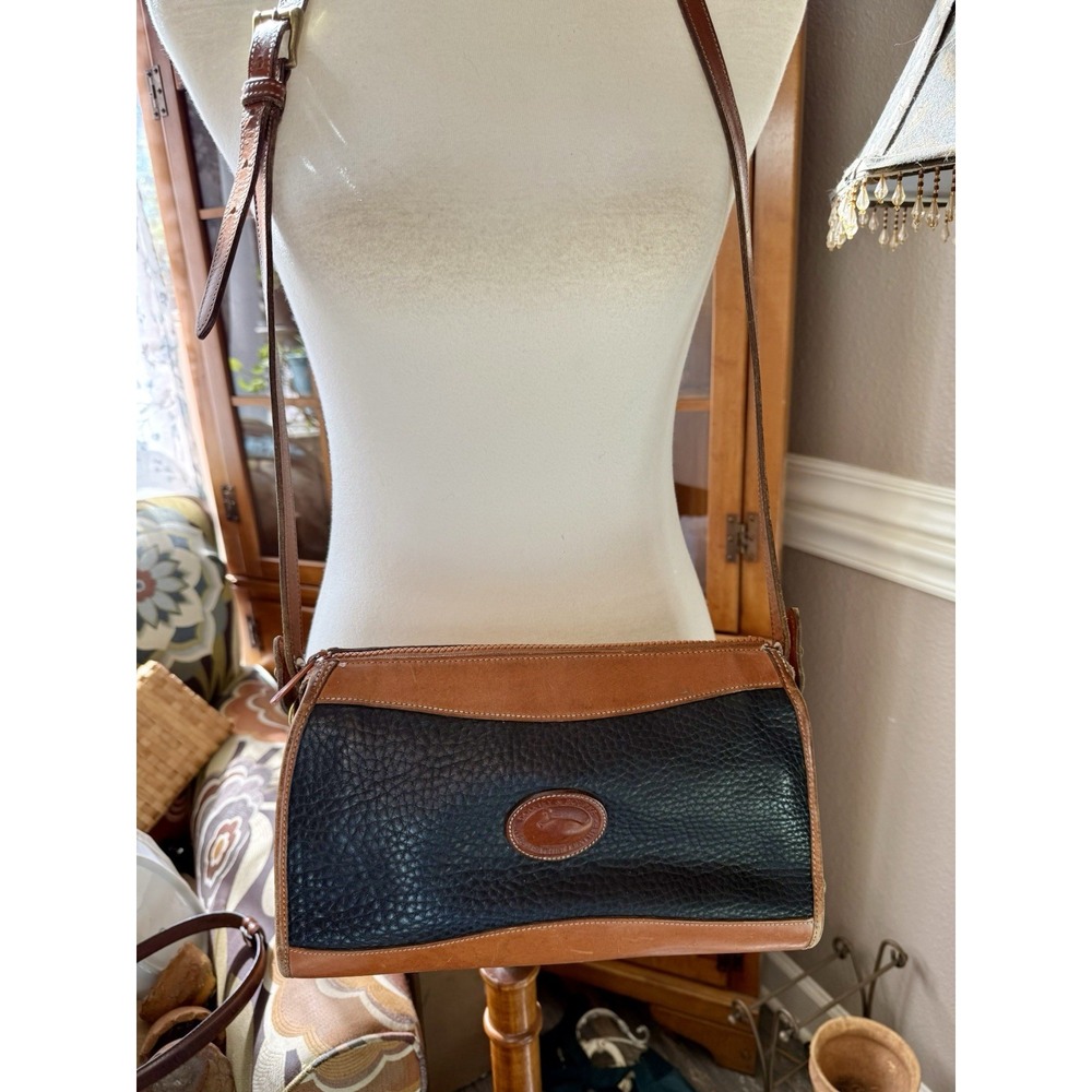VTG DOONEY BOURKE Purse Womens Crossbody Black & Brown Classic Pebbled Leather